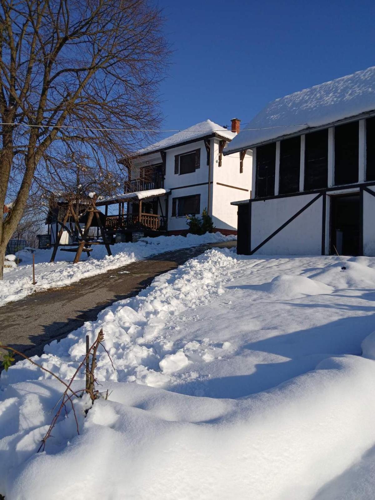 Vikendica I Vajat Vrbica Villa Kalesija Exterior photo
